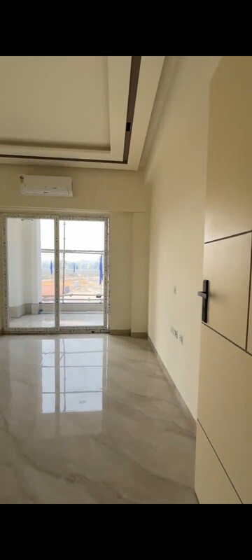 Building Lobby in 4 BHK Builder Floor at Sector 84 – for Sale