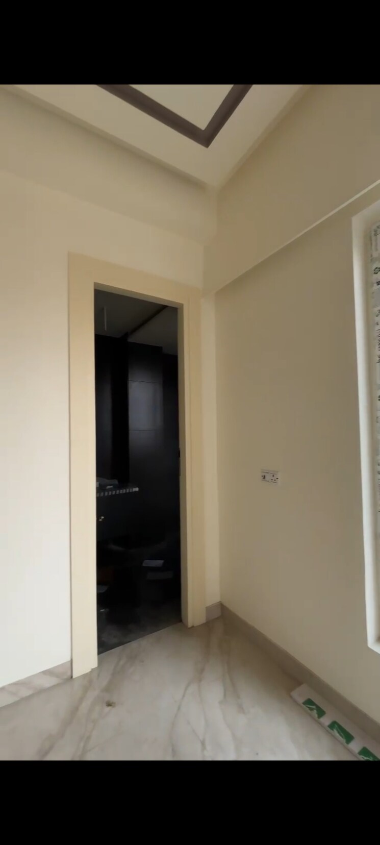 Room, sector 84 4 Bedroom 325 Sq.Yd. Builder Floor In Sector 84 Faridabad 9773001