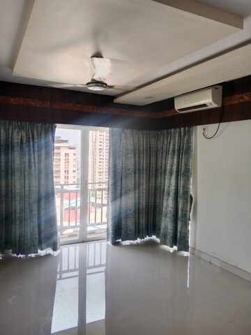 Room in 3 BHK Apartment at Conwood Enclave, Vasant Vihar – for Rent
