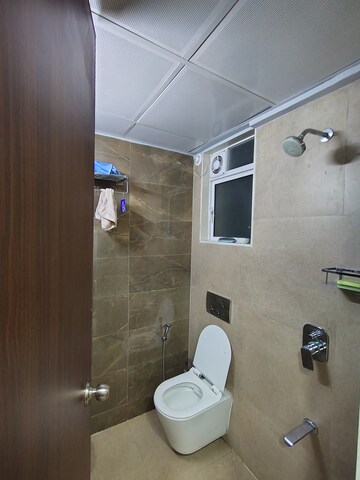 Furnished Amenities in 2 BHK Apartment at Dosti Oro 67, Kandivali West – for Sale