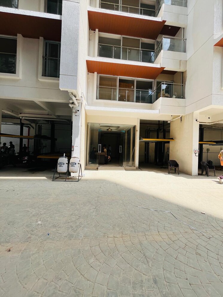 Exterior View, je-and-vee-madhuban 3.5 Bedroom 1000 Sq.Ft. Apartment In Malad East Mumbai 9623928