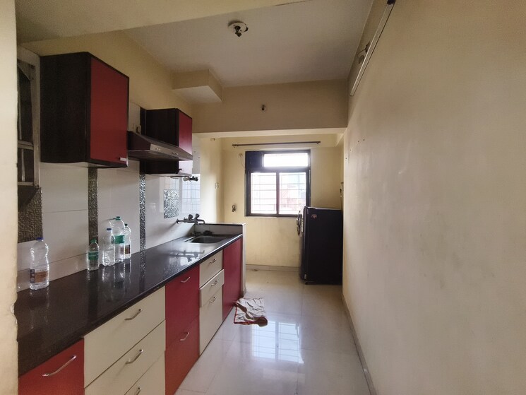 Kitchen, puranik-city 2 Bedroom 905 Sq.Ft. Apartment In Kasarvadavali Thane 9773075