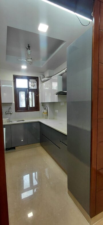 Kitchen in 3 BHK Builder Floor at Vikas Puri – for Rent