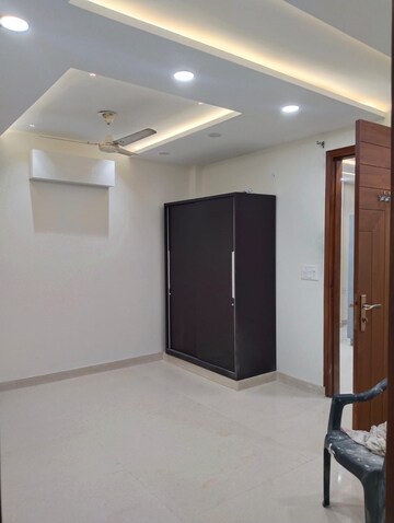 Building Lobby in 3 BHK Builder Floor at Vikas Puri – for Rent