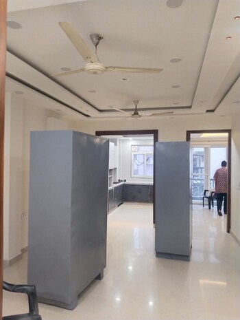 3 BHK Builder Floor for Rent in Vikas Puri, Delhi