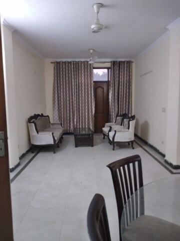 Team Area in 3 BHK Builder Floor at Ansal Sushant Apartments, Sushant Lok I – for Rent