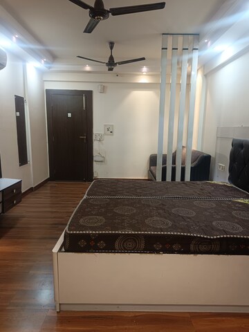 Bedroom in 1 RK Apartment at Moti Nagar – for Rent