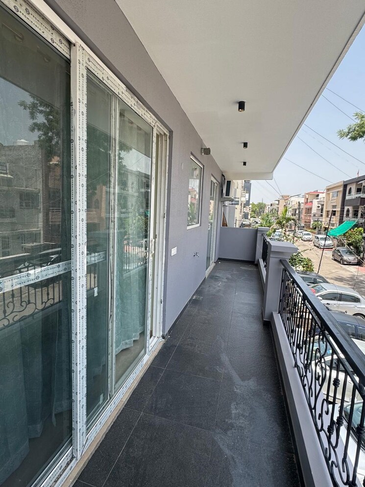 Balcony, sector 10 3 Bedroom 1280 Sq.Ft. Builder Floor In Sector 10 Panchkula 9773132