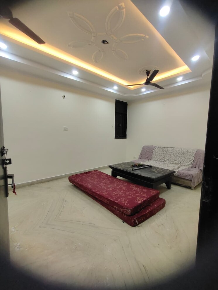 Bedroom, chattarpur 3 Bedroom 150 Sq.Yd. Builder Floor In Chattarpur Delhi 9773159