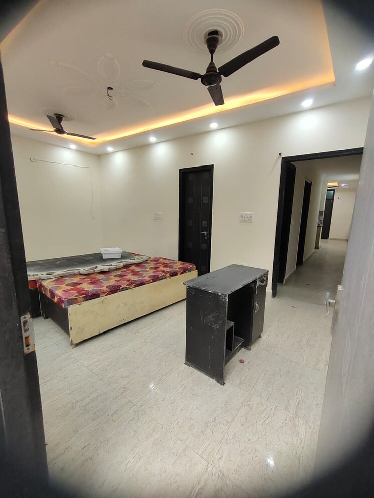 Bedroom, chattarpur 3 Bedroom 150 Sq.Yd. Builder Floor In Chattarpur Delhi 9773159