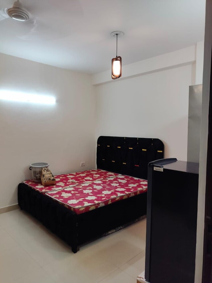 Cover Image, saket 1 RK 300 Sq.Ft. Apartment In Saket Delhi 9773170