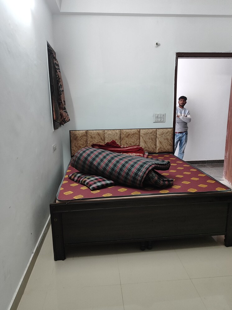 Bedroom, rwa-apartments-sector-70 Studio 410 Sq.Ft. Builder Floor In Sector 70 Noida 9773185