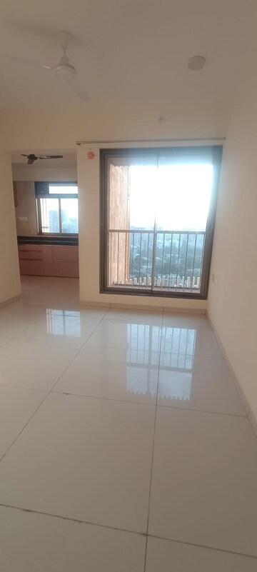 Room in 2 BHK Apartment at Chandak 34 Park Estate, Goregaon West – for Rent