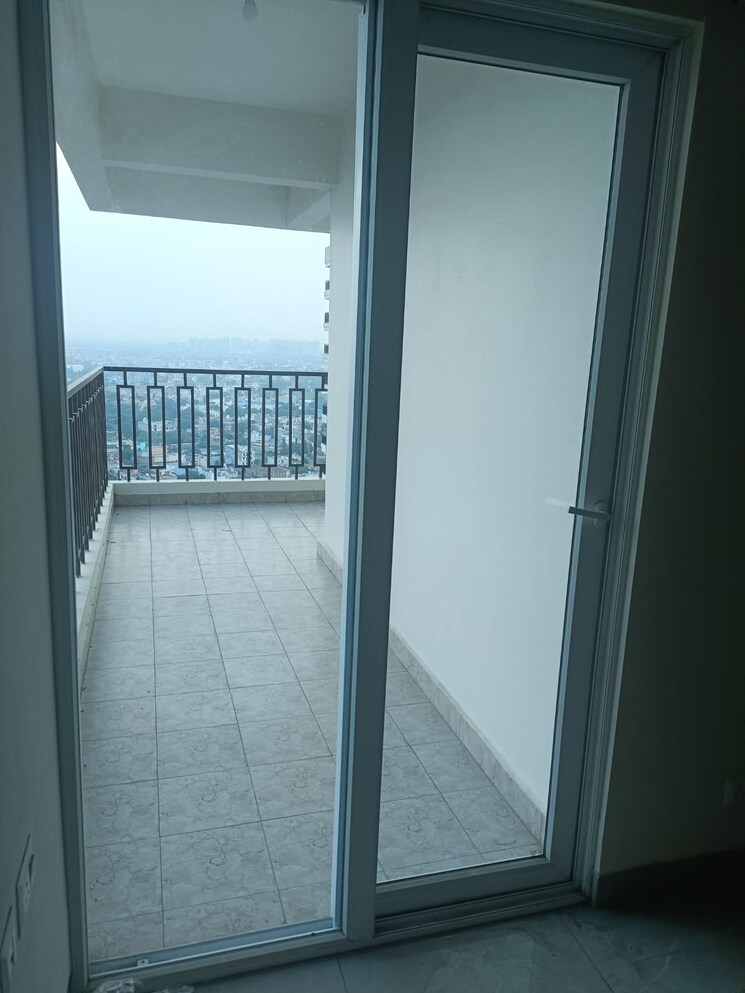 undefined, nimbus-the-hyde-park 2 Bedroom 930 Sq.Ft. Apartment In Sector 78 Noida 9773207