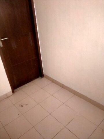 Furnished Amenities in 3 BHK Apartment at Conscient Heritage One, Sector 62 – for Rent