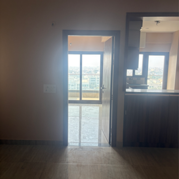 Room in 4 BHK Apartment at Azeagaia Botanica, Vrindavan Yojna – for Sale