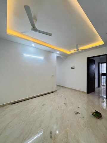 2 BHK Builder Floor For Rent in Saket