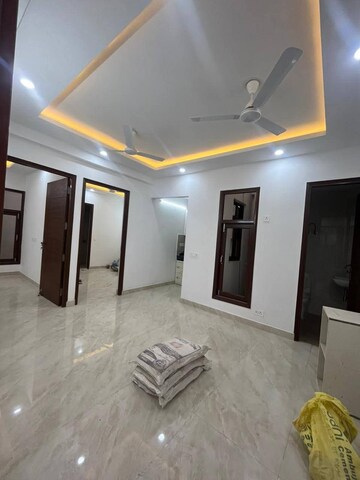 Room in 2 BHK Builder Floor at Saket – for Rent