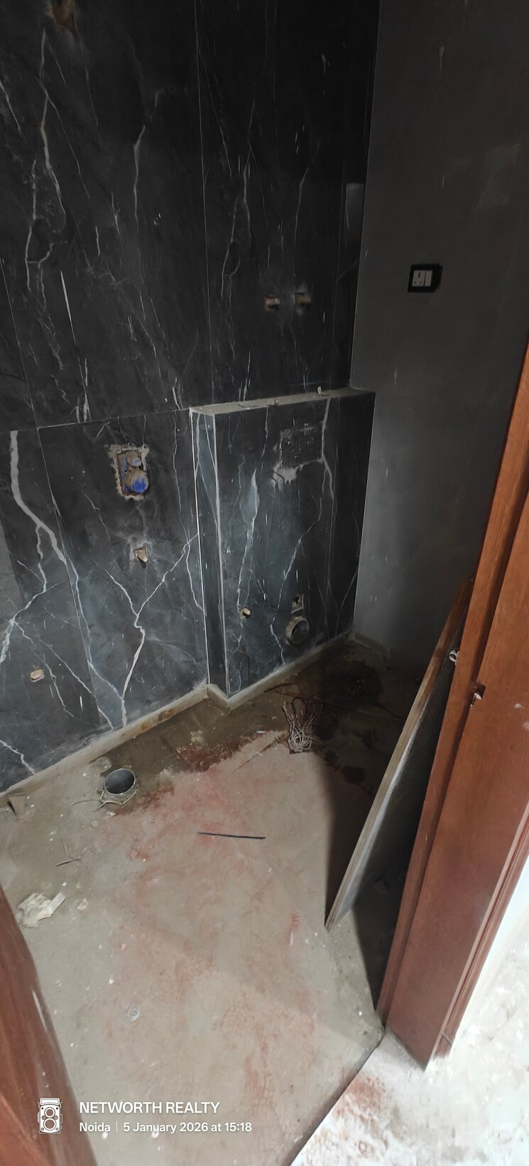 Bathroom, sector 73 3 Bedroom 1300 Sq.Ft. Builder Floor In Sector 73 Noida 9773314