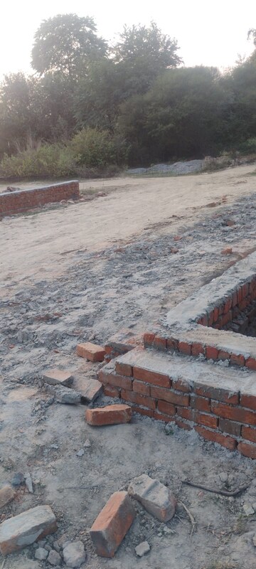  Plot – Exterior View View at Raebareli Road - for Sale