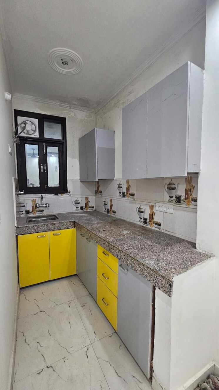 Kitchen, saket 1 Bedroom 350 Sq.Ft. Builder Floor In Saket Delhi 9773360