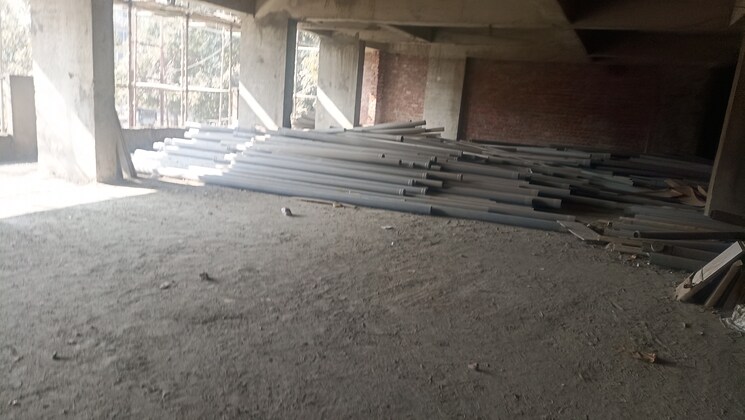  Parking, svp-gulmohur-garden-phase-2 Commercial Co Working Space 7000 Sq.Ft. In Raj Nagar Extension Ghaziabad 9773392