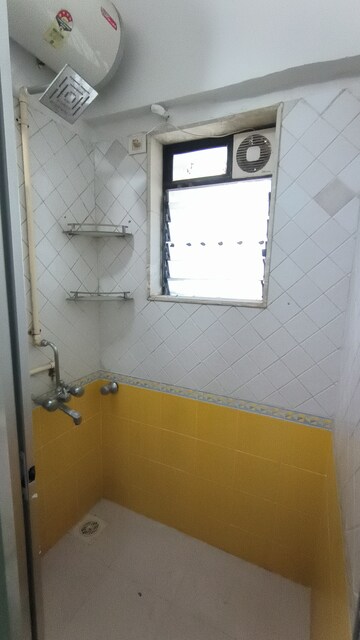 Bathroom in 2.5 BHK Apartment at Atlanta Heights, Prabhadevi – for Rent