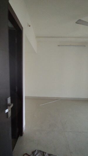 Furnished Amenities in 2 BHK Apartment at Regency Heights, Ghodbunder Road – for Rent