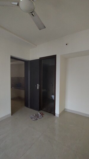 2 BHK Apartment For Rent in Regency Heights, Ghodbunder Road