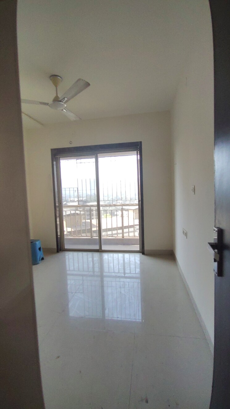 Room, regency-heights 2 Bedroom 850 Sq.Ft. Apartment In Ghodbunder Road Thane 9773429