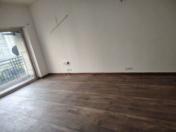 Room in 3 BHK Apartment at Uppal Plumeria Garden Estate, Omicron Iii Greater Noida – for Rent