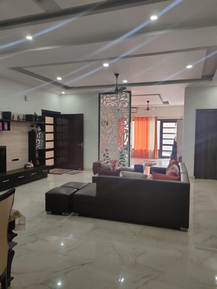 Living Room, omaxe-royal-residency-faridabad 3 Bedroom 1685 Sq.Ft. Apartment In Sector 79 Faridabad 9773447