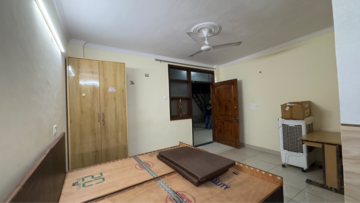 Bedroom in 1 RK Builder Floor at Chattarpur – for Rent