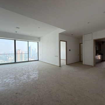 Room in 4 BHK Apartment at Rustomjee Crown, Gokhale Road – for Rent