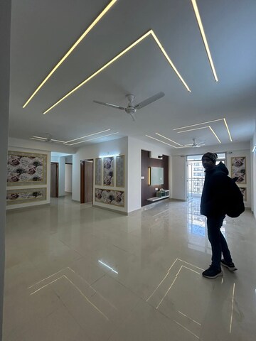 Bedroom in 4 BHK Apartment at Saket – for Rent