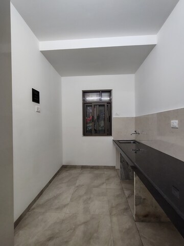 Room in 1 BHK Apartment at Dosti Greater Thane, Kalher – for Sale