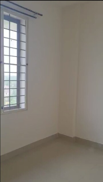 Room in 3 BHK Apartment at Kuttanellur – for Sale