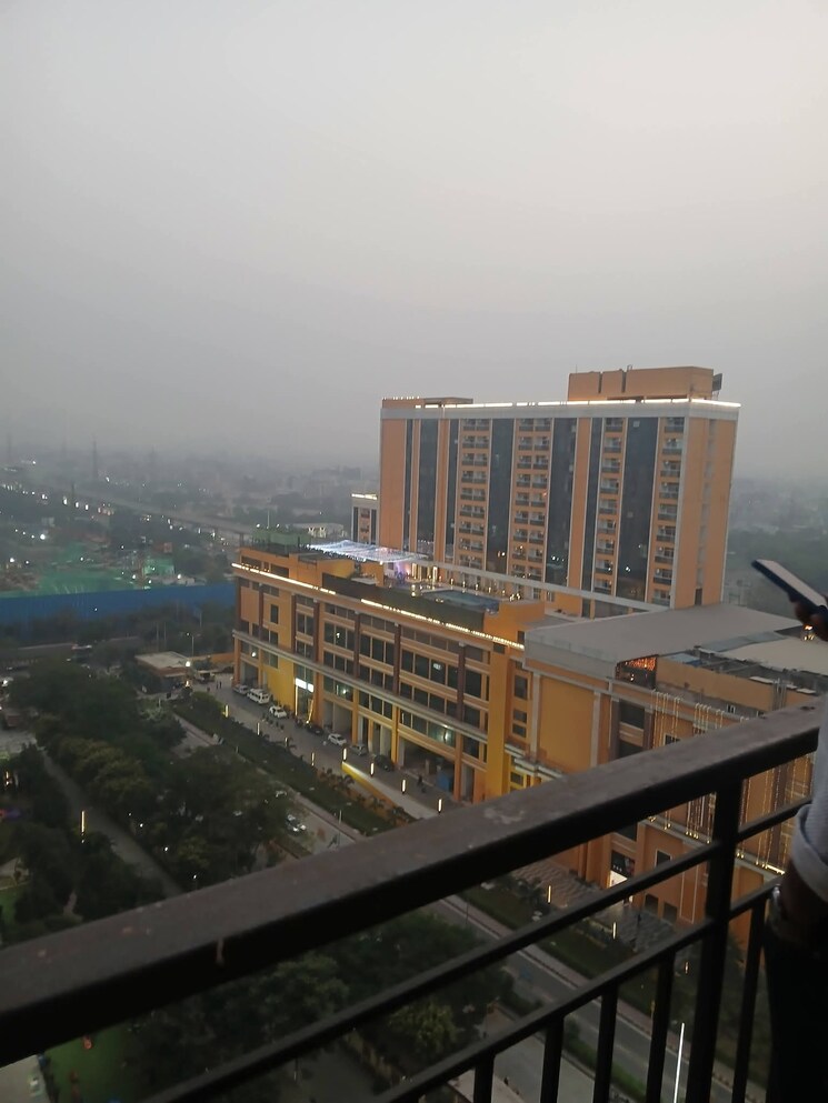 Room, sector 75 Pg For Boys & Girls In Sector 75 9773609