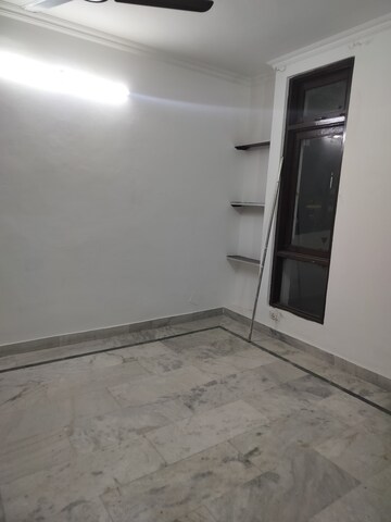 Room in 2 BHK Builder Floor at Saket – for Rent