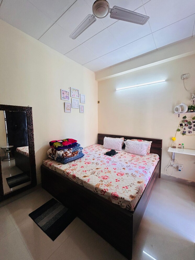 Bedroom, dlf-city-phase-iii Studio 340 Sq.Ft. Builder Floor In Sector 24 Gurgaon 9773638