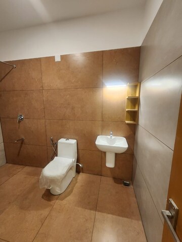 Bathroom in 5 BHK Independent House at Marathakkara – for Sale