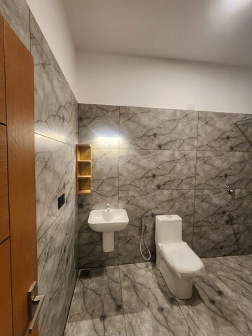 Bathroom in 5 BHK Independent House at Marathakkara – for Sale