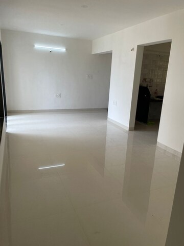 Room in 3 BHK Apartment at Autadwadi Handewadi – for Sale