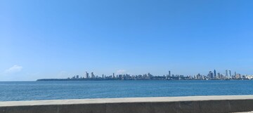 Swimming Pool in 6+ BHK Penthouse at Hubtown 25 South, Prabhadevi – for Sale