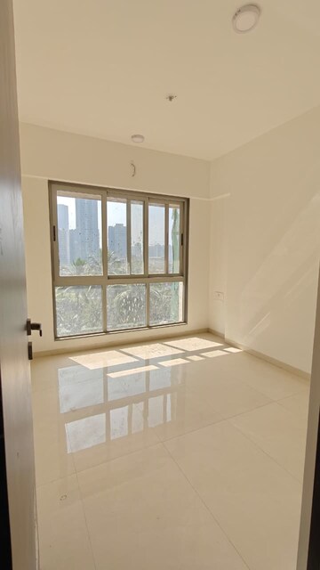 2 BHK Apartment For Sale in Nexa Goyal Aspire, Kandivali West