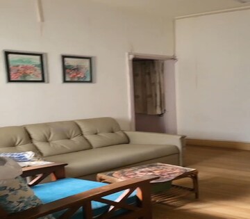 Living Room in 1 BHK Apartment at Dadar East – for Rent