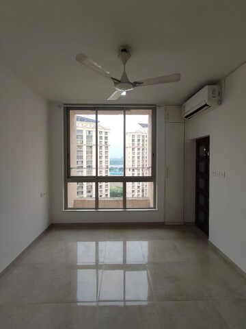 3 BHK Apartment For Sale in Hiranandani Woodpark Apartment, Ghodbunder Road
