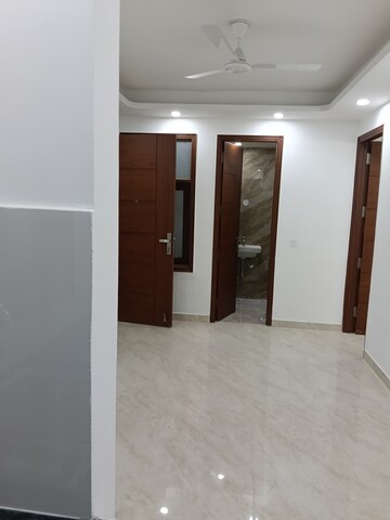 Room in 2 BHK Builder Floor at Freedom Fighters Enclave – for Rent