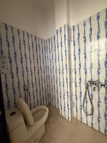 Master Bedroom in 1 BHK Builder Floor at Sector 51 – for Rent