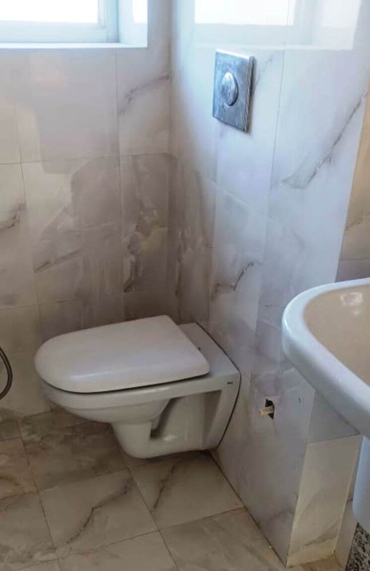 Bathroom, bariatu 3 Bedroom 1390 Sq.Ft. Apartment In Bariatu Ranchi 9774058